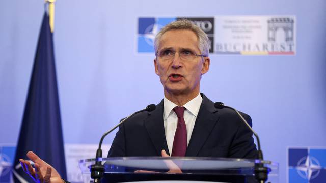 NATO foreign ministers meet in Bucharest