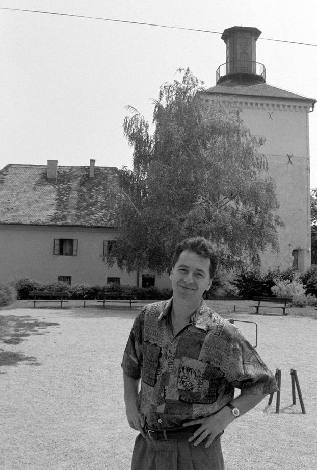 Zagreb: Pjevač Tomislav Ivčić, srpanj 1990.