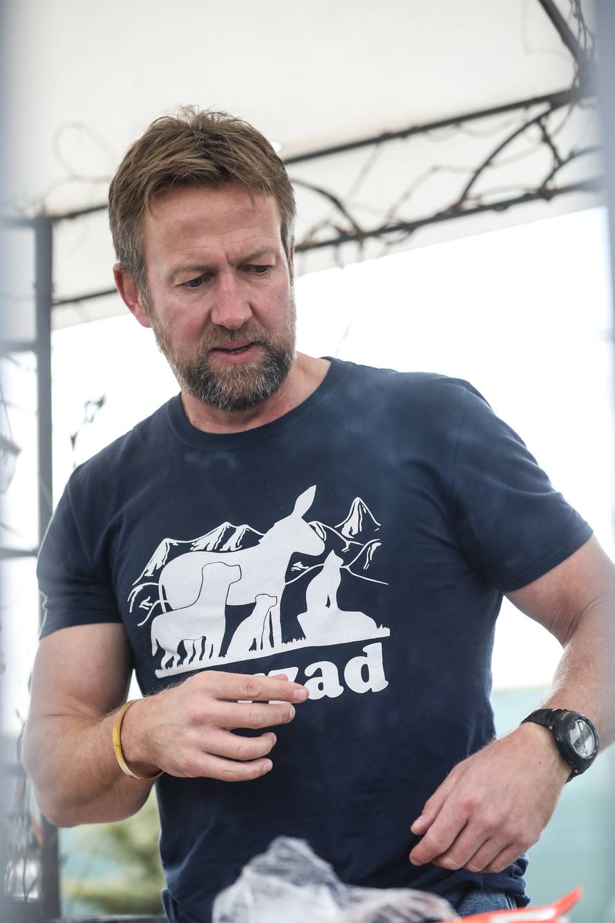 Čekala je 90 dana da opet vidi svog prijatelja iz Afganistana