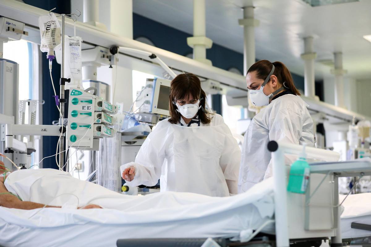 U pulskoj bolnici dvoje umrlo od korone: Istra bilježi 23 nova slučaja zaraze