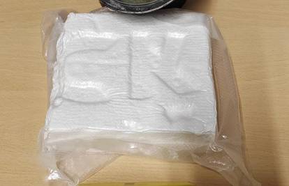 Hvarski policajci zaplijenili 600 grama kokaina, uhitili mladića