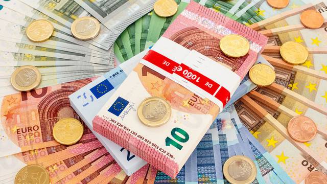 Na 'listi dužnika' nalazi se 34.095 poreznih obveznika s dugom od 1,3 milijarde eura...