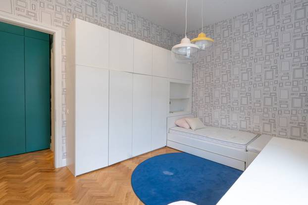 Prodaje se dvoetažni penthouse usred Zagreba s pogledom na HNK, terasa je kao manji stan...