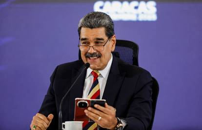 Maduro se hvali Huaweijem koji je dobio od Kineza: Ni gringosi ga ne mogu hakirati