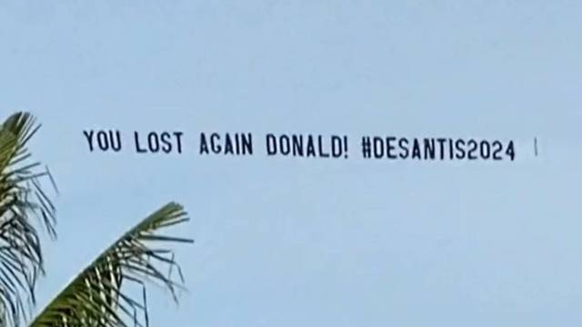 Iznad Trumpovog imanja preletio avion s transparentom: 'Opet si izgubio, Donalde...'