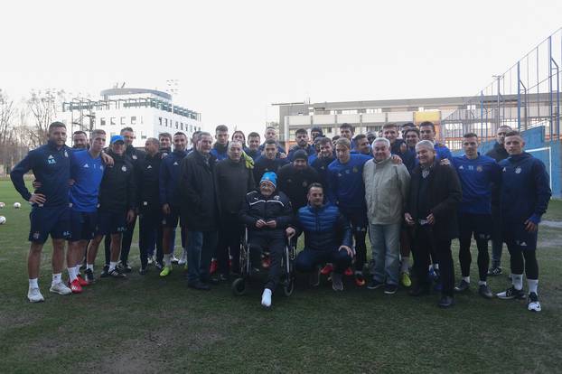 Zagreb: Nogometne legende posjetile igrače GNK Dinamo