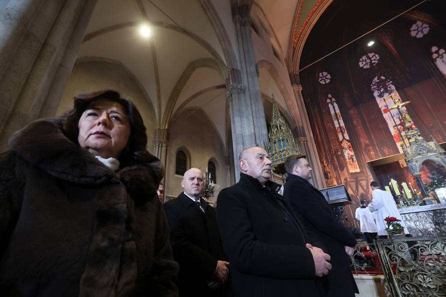 Zagreb: Misa polnoćka nakon pet godina slavi se u katedrali