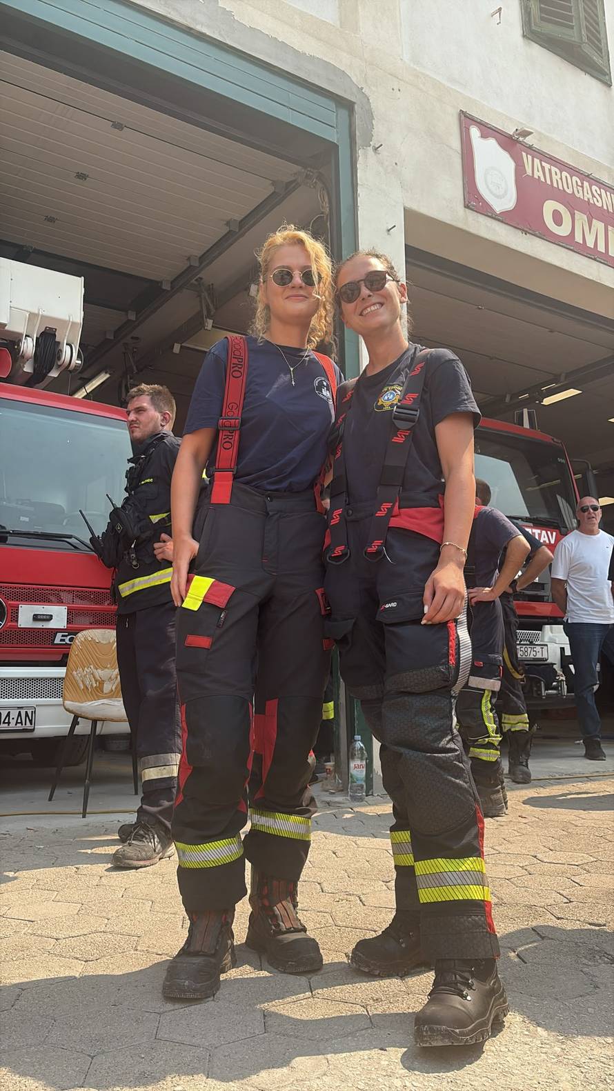 Anamaria i Kristina došle su gasiti požar u Omiš: 'Strah je uvijek tu. Ali kad gori, idemo!'