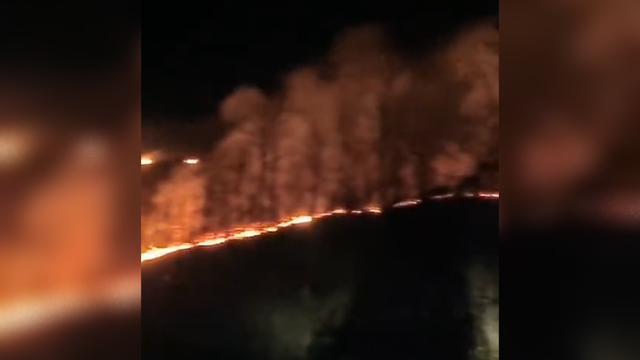 VIDEO Veliki požar kod Petrinje: 'Ugasili smo vatru koja je išla prema kućama, vjetar otežava'