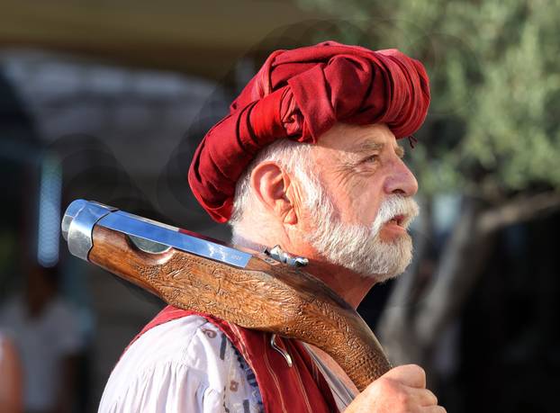 Šibenik: Nakon mimohoda otvoren je 16. Sajam u srednjovjekovnom Šibeniku