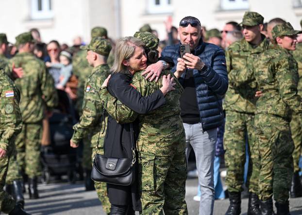 FOTO Milanović: 'O angažmanu vojske izvan domovine uvijek ćemo jako dobro razmisliti'