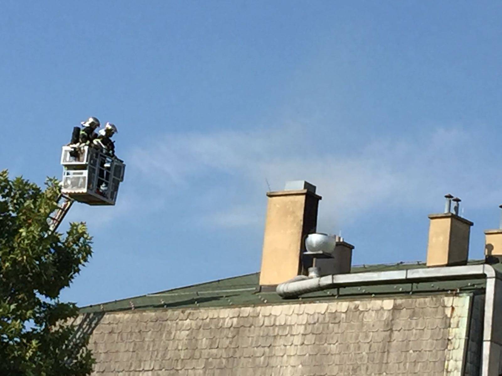 Požar na zgradi u Zagrebu: Zapalio se ventilacijski sustav