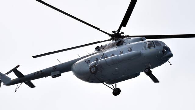 Vojnim helikopterom otišli u krivolov na vepra, MORH šutio