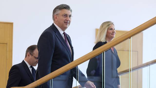 Zagreb: Andrej Plenković stigao na Pantovčak kod Milanovića po novi mandat