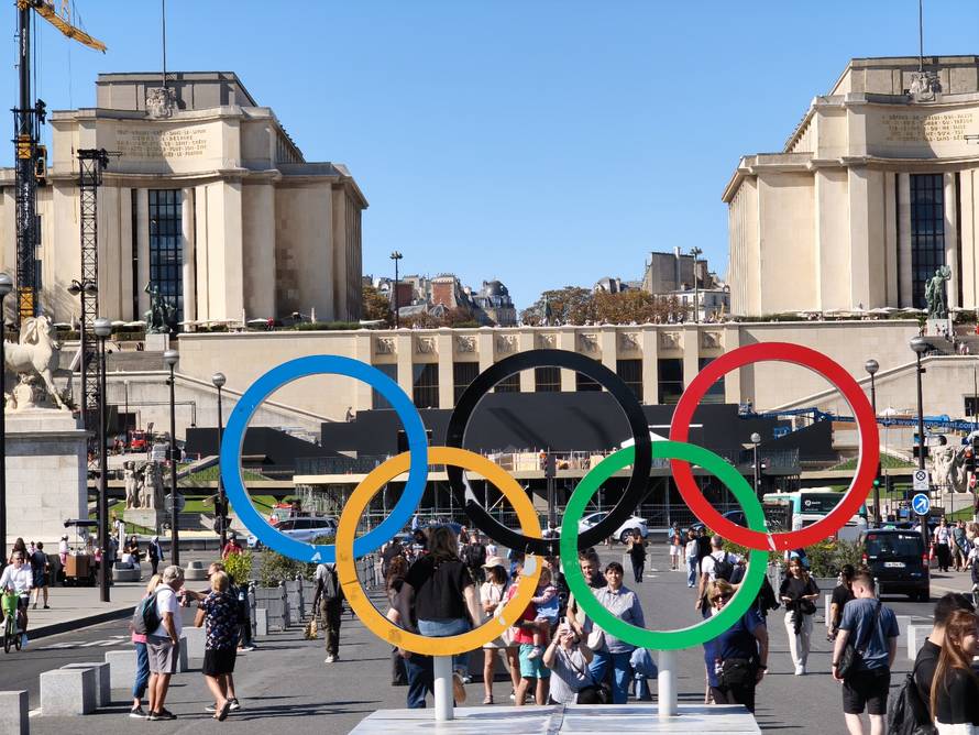 Isprobali smo Xiaomi 15T Pro: Uz moćni zum, radi kao walkie talkie. Ovo su prvi dojmovi