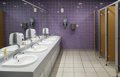 Rasadnik infekcija: Evo kako se možete zaštititi u javnom WC-u