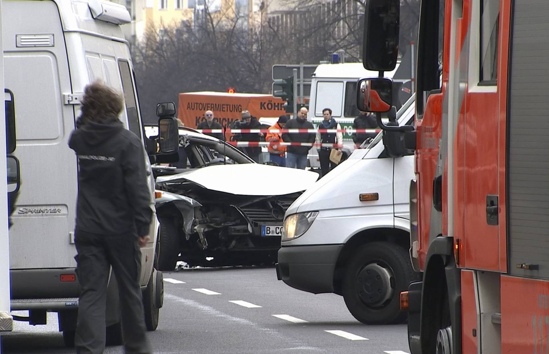 U Berlinu je eksplodirala auto bomba, poginuo je muškarac