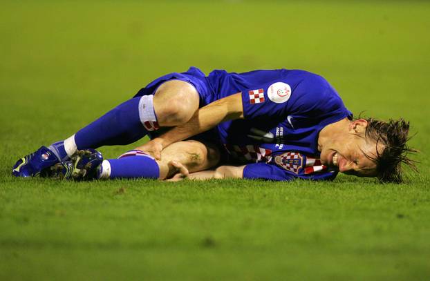 ARHIVA - 2006. Zagreb: Vatreni i "maksimirska krtica" srušili su Englesku 