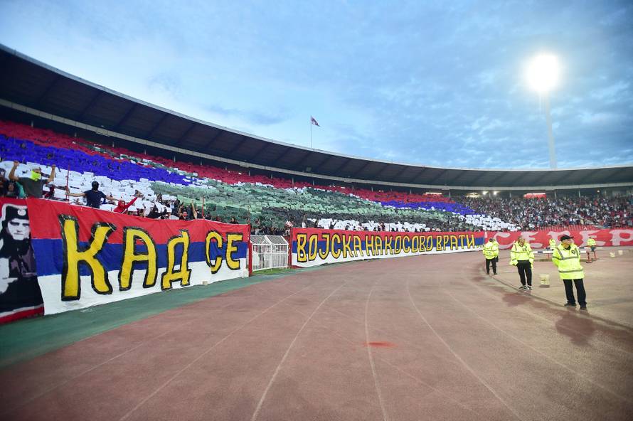 Beograd: Delije podigli koreografiju ogromnog tenka: Kad se vojska na Kosovo vrati