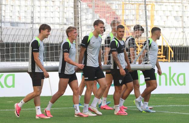 Split:  MŠK Žilina odradila trening na Poljudu