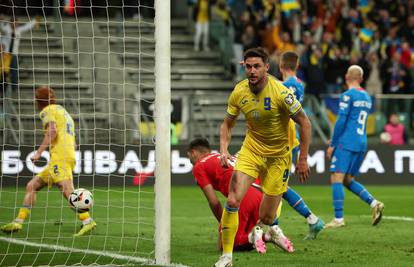 Ukrajina preokrenula Island i plasirala se na Euro!  Poljska na penale slavila protiv Walesa