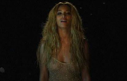 Mokra i u prozirnom: Beyonce ima vrući spot za vruće dane