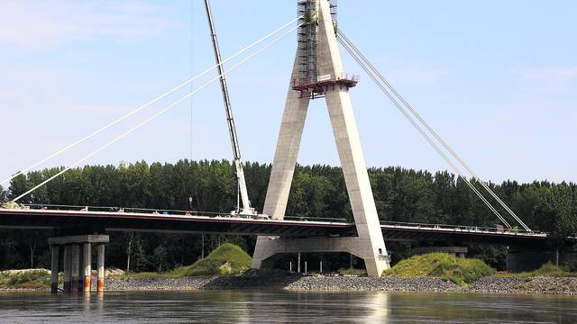 Most prema nikamo: Sagradili prijelaz preko Drave, ne i cestu