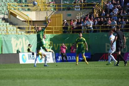 FOTO Dalić s Ćorlukom i Olićem prati utakmicu Istre i Rijeke. Gleda pojačanja za 'vatrene'?