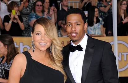 Nick Cannon još uvijek pati za Mariah Carey: 'Slomljen sam'