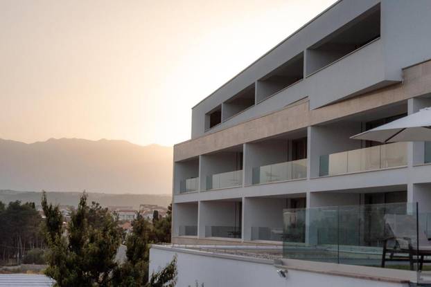 FOTO Samo luksuz! Evo u što ulažu naši nogometaši. Uvijek se traži koji kvadrat viška...