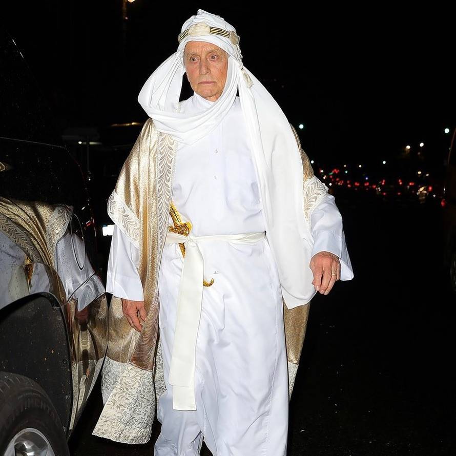 Michael Douglas je promijenio frizuru, a fanovi su ga jedva prepoznali: 'Izgledaš starije'