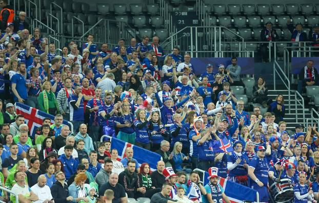 IHF Svjetsko rukometno prvenstvo 2025., Slovenija - Island