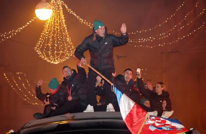 FOTO Dvije godine od dočeka u Zagrebu: Livaja održao govor, a zbog Joška Gvardiola su vrištali