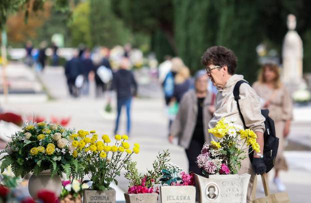Split: Blagdan Svih svetih i Dušni dan na Lovrincu