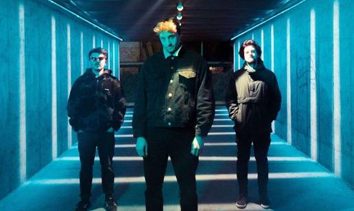 VIDEO Poslušajte 'Nokturnalne aktivnosti', novi singl Svemirka