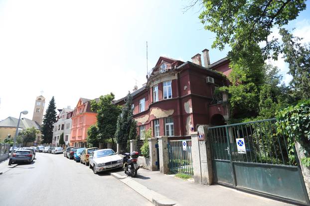 Zagreb: Obiteljska kuća u Jurkovićevoj ulici