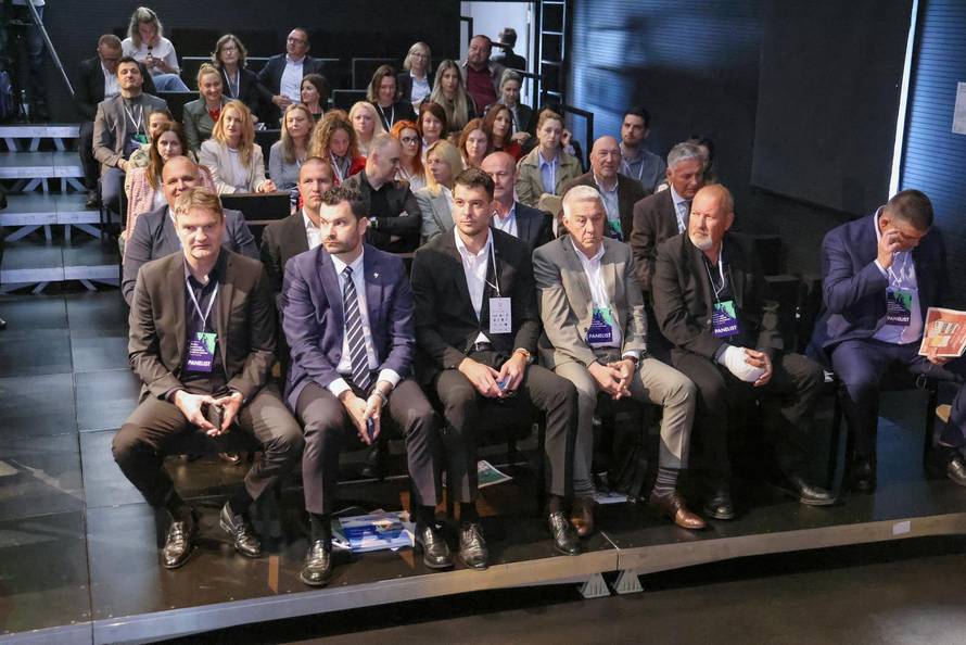 Zadar: Konferencija “Otočko povezivanje i unaprijeđenje života na otocima”