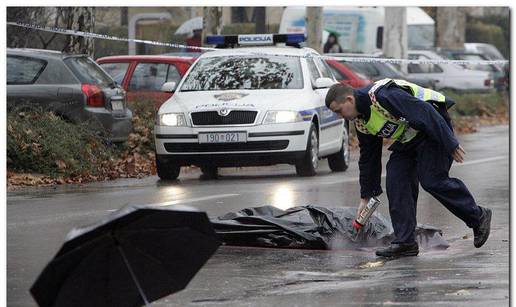 Starca udario automobil dok je pretrčavao cestu