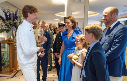 Sinner je oduševio i kraljevsku obitelj: Charlotte i George dobili autograme, pitao ih jednu stvar