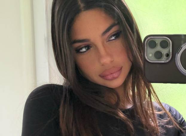 FOTO Njezin bivši je stup obrane u Arsenalu, a za njom slini cijela Italija! Ona je savršeni model