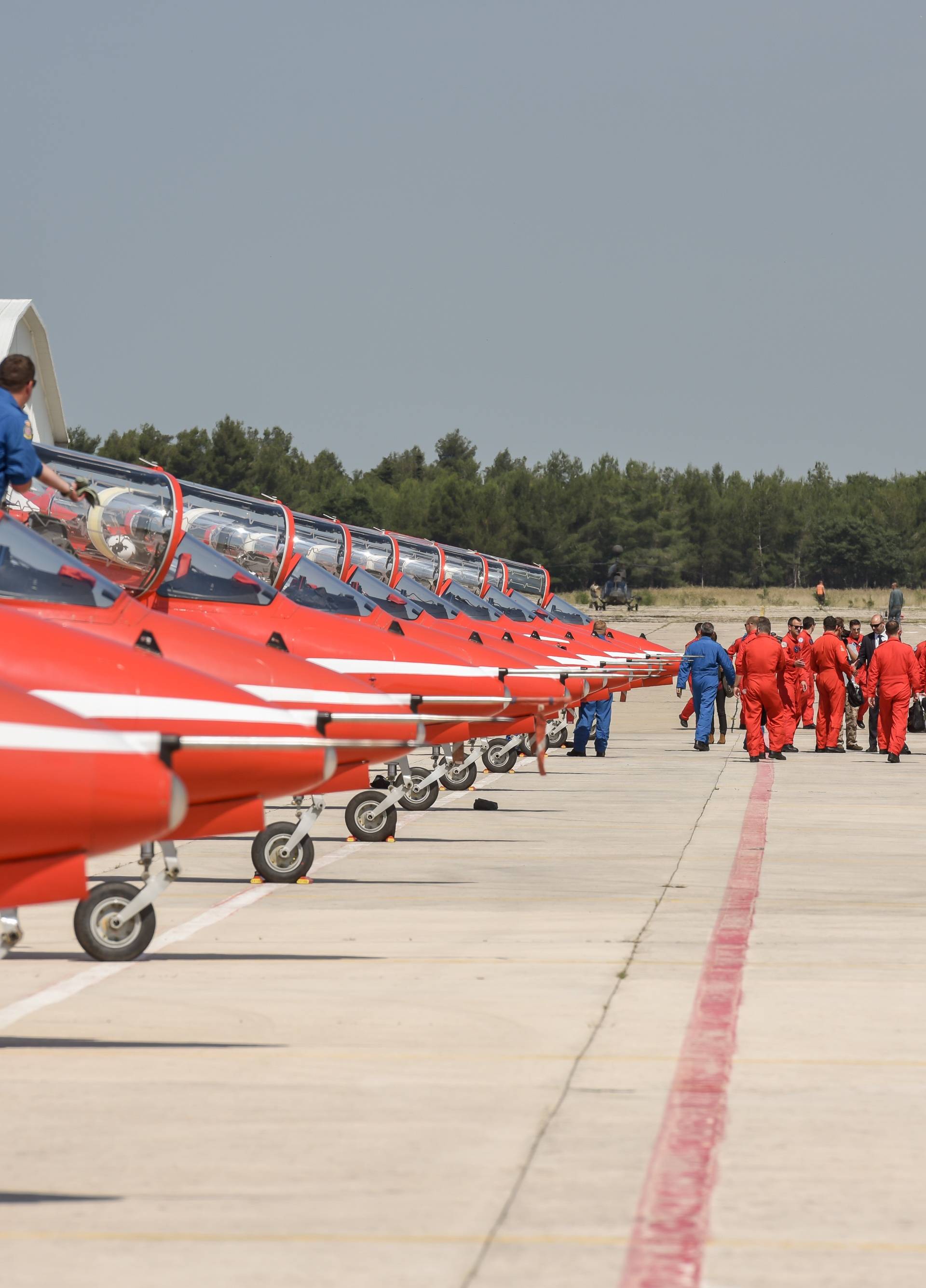 Kraljevska grupa Red Arrows posjetila je naša Krila Oluje