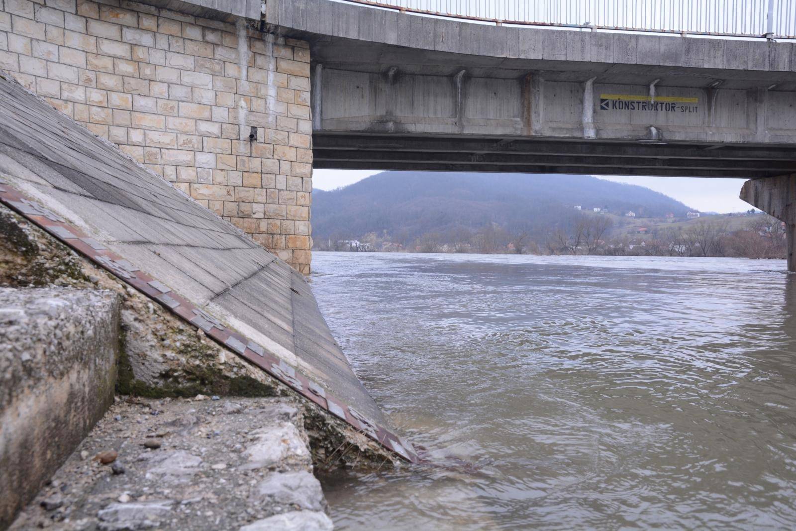 Hrvatska Kostajnica: Vodostaj rijeke Une prestao je rasti