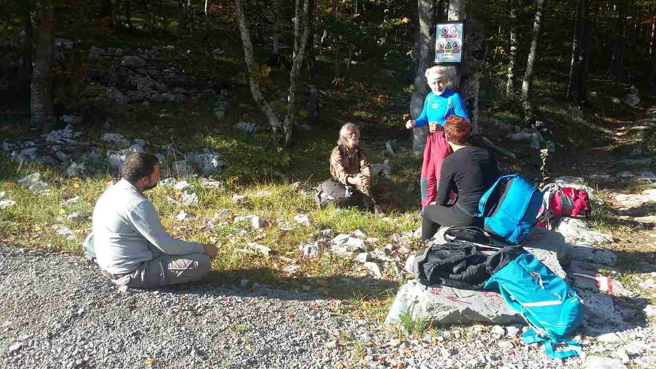 A da ostanem tu i umrem? Leš neka ostave u šumi, da ne tegle