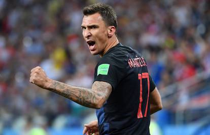 Mandžukić proglašen počasnim građaninom Slavonskog Broda