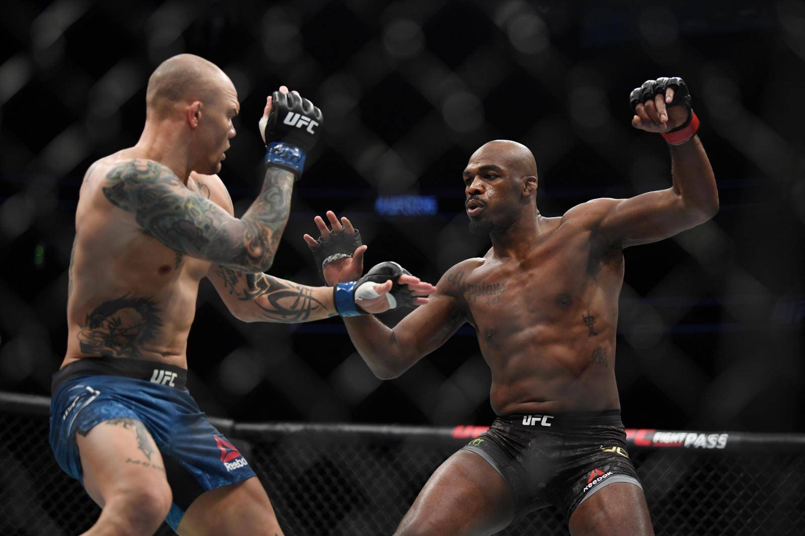 MMA: UFC 235-Jones vs Smith