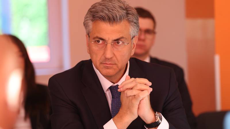 Plenković: 'Nemam pojma što Milanović govori na samitu NATO-a. Mi smo džentlmeni...'