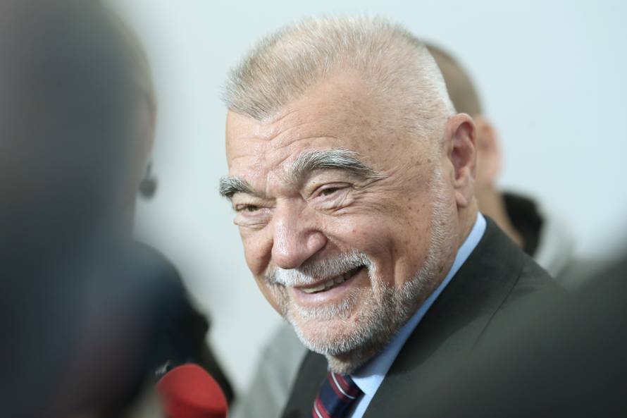 Mesić će umjesto Pamuka biti počasni građanin Sarajeva