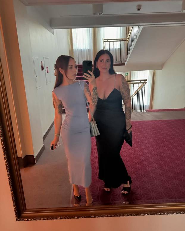 FOTO Najjači čovjek na svijetu ima 206 cm, a ljubi konobaricu od 157 cm. Tragedija ih zbližila...