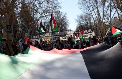 U Madridu se okupilo 25.000 prosvjednika s porukom: Zaustavimo genocid u Palestini