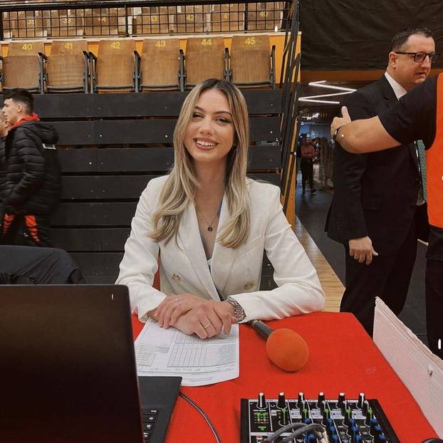 FOTO Sportska novinarka iz srca Bosne: 'Ljudi nisu navikli da se i žena može baviti ovim poslom'